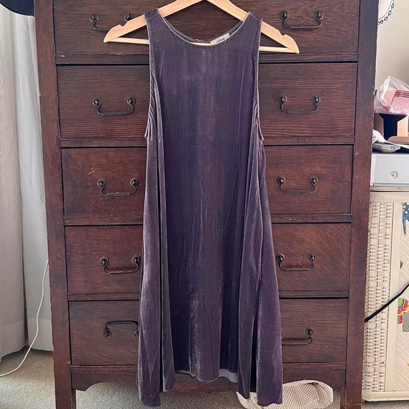 Aritzia Wilfred Silk Velvet Dress in Purple/Grey - Picture 2 of 4